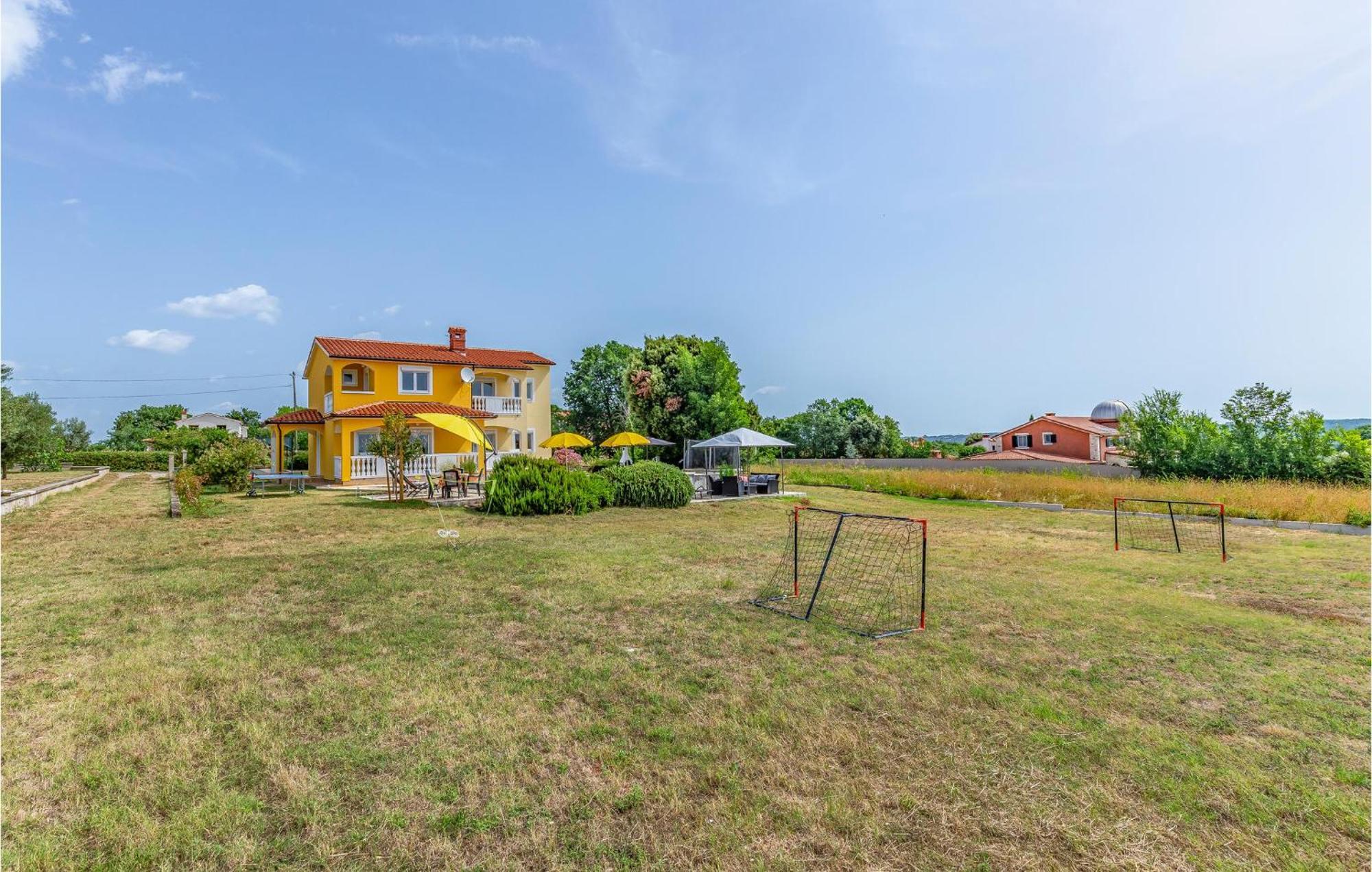 Amazing Home In Valtura 외부 사진