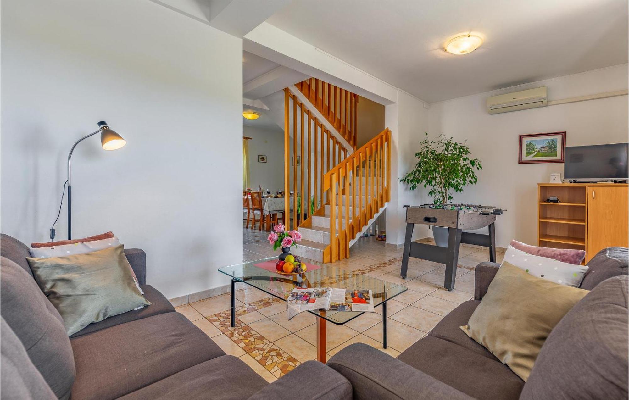 Amazing Home In Valtura 외부 사진