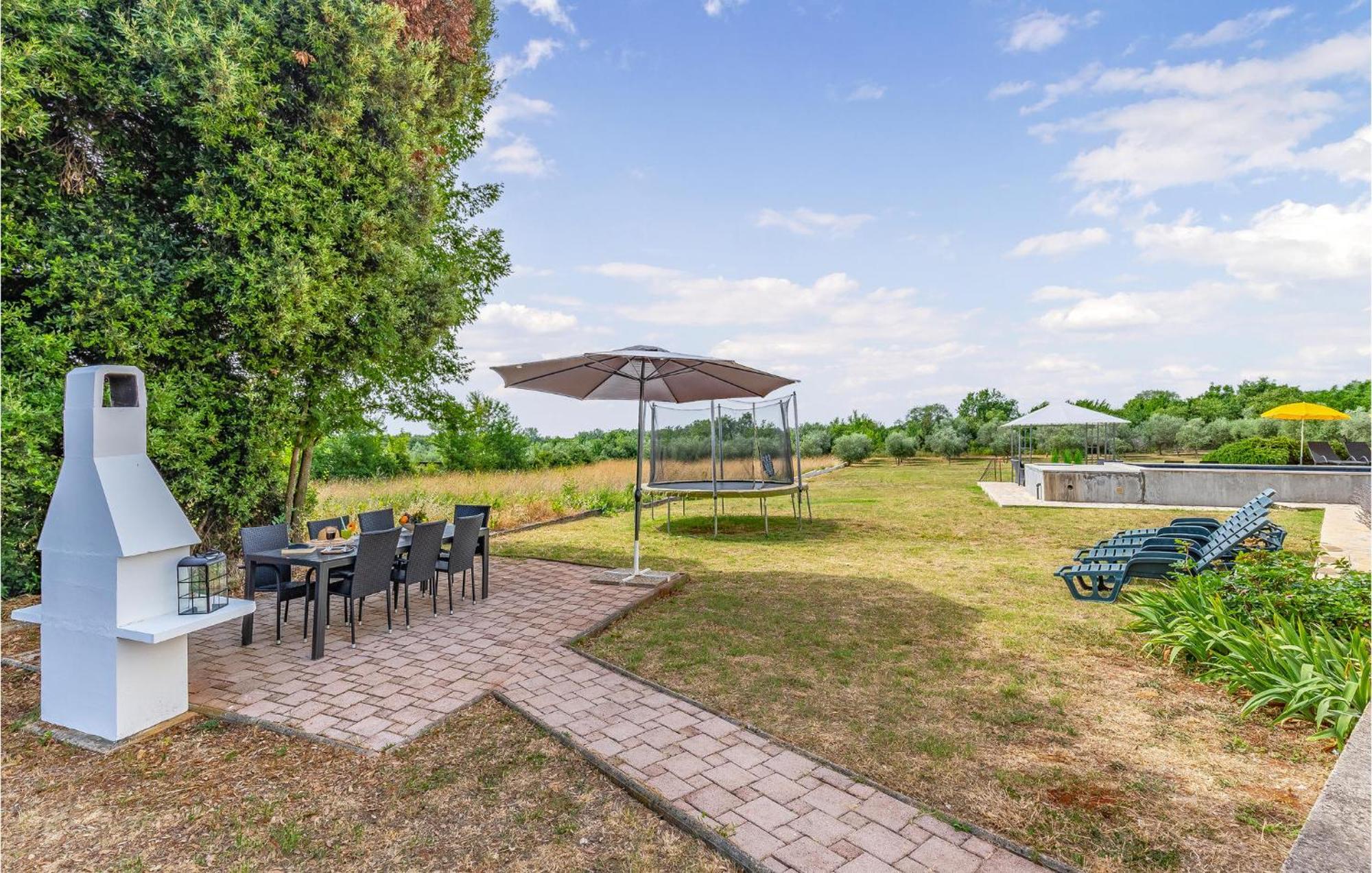 Amazing Home In Valtura 외부 사진